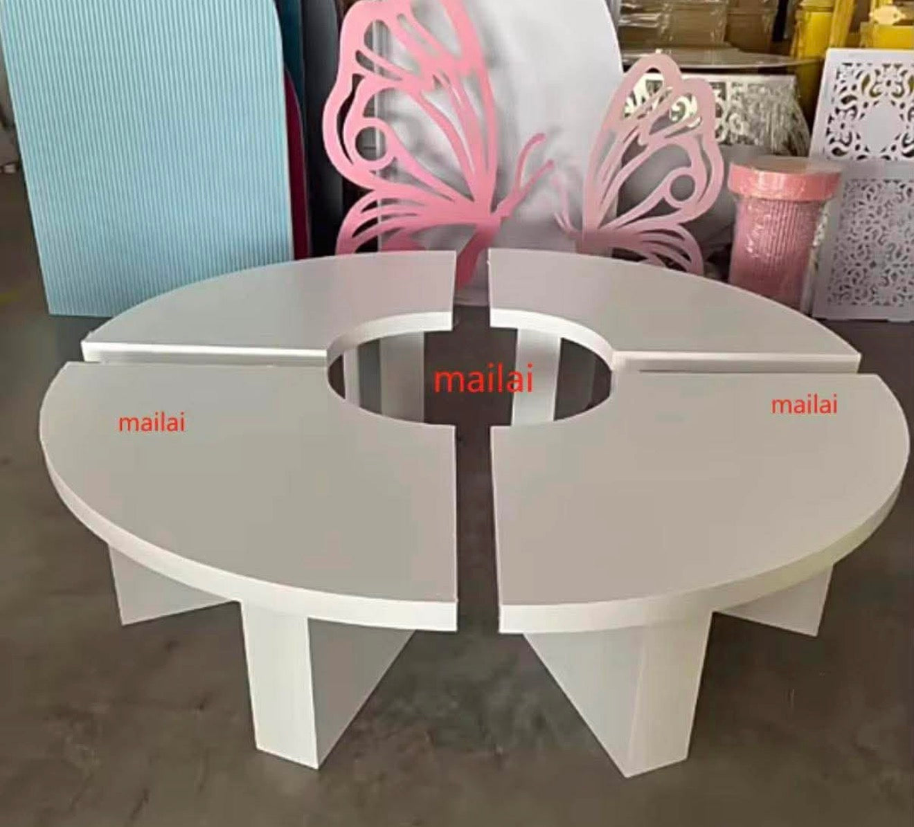 Kids serpentine table