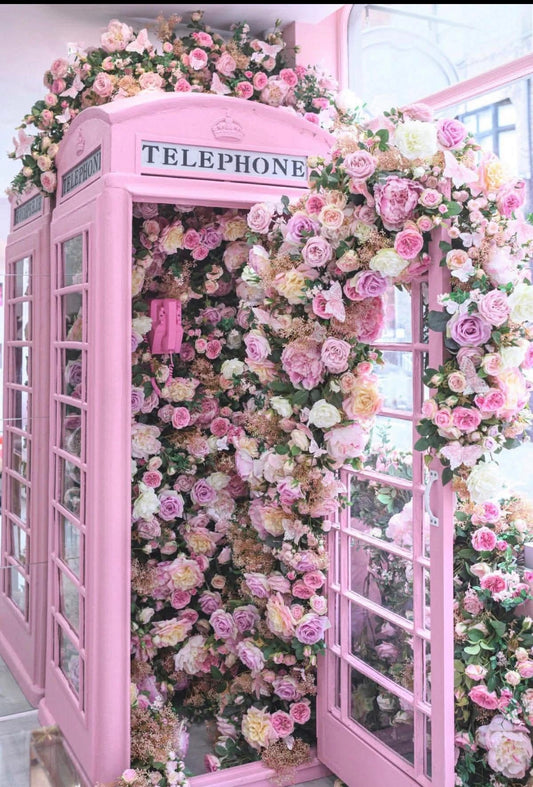 Telephone booth ( unpainted)